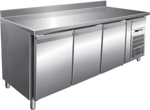 Ventilated refrigerated counter table with G-GN3200BT riser